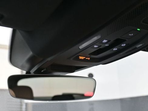 Certified 2025 Porsche Cayenne AWD/4WD image 14