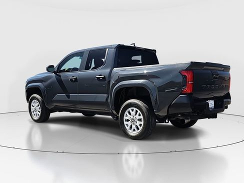 Certified 2025 Toyota Tacoma SR AWD/4WD image 7