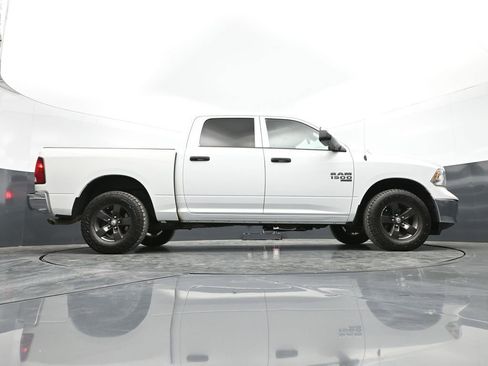 Used 2022 RAM 1500 Tradesman w/ Chrome Appearance Group AWD/4WD image 37