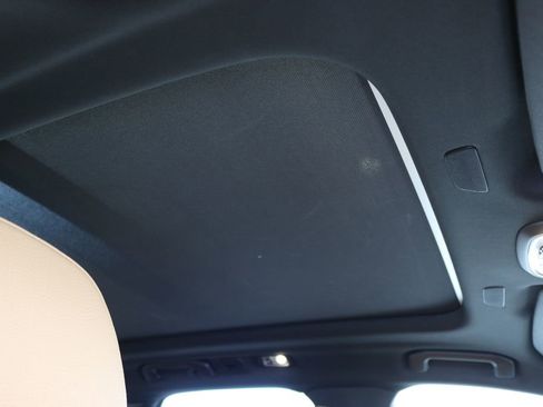 Used 2018 Volvo XC60 T6 Momentum w/ Vision Package image 41