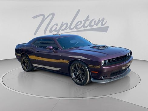 Used 2022 Dodge Challenger R/T Scat Pack w/ Shaker Package RWD image 3
