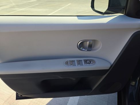 Used 2024 Hyundai Ioniq 5 SE RWD image 13
