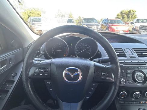 Used 2013 MAZDA MAZDA3 i Touring image 15