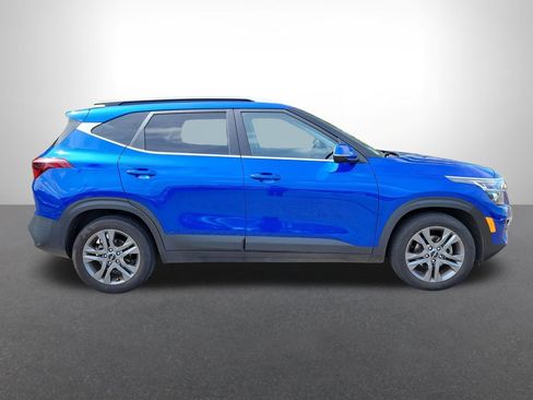 Used 2023 Kia Seltos S w/ Navigation Package FWD image 6