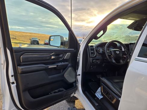 Used 2020 RAM 1500 Limited image 10