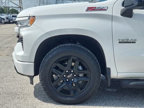 Used 2025 Chevrolet Silverado 1500 RST AWD/4WD image 8