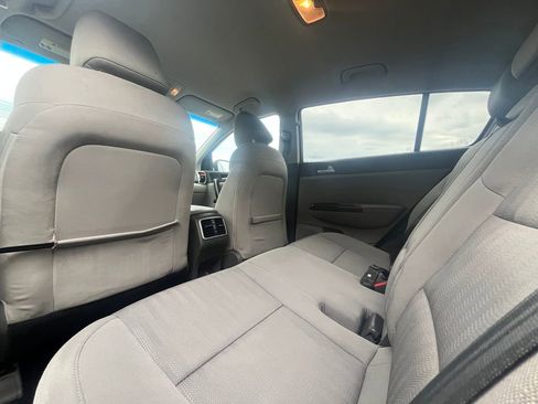 Used 2017 Kia Sportage LX AWD/4WD image 16