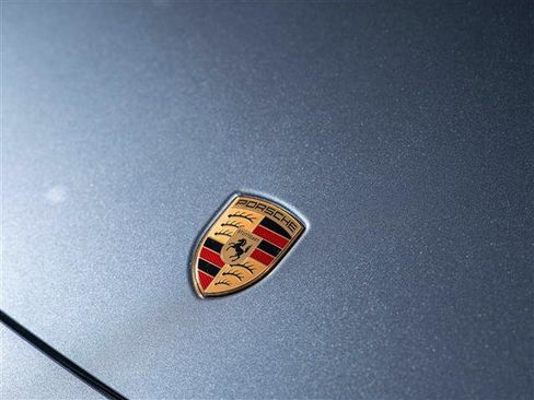 Certified 2025 Porsche 911 Carrera image 13