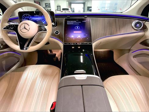 Used 2023 Mercedes-Benz EQS 450+ SUV image 15