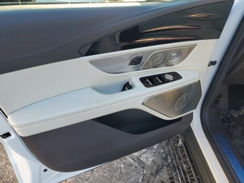 New 2026 Lincoln Nautilus Black Label image 8