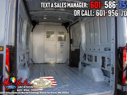 Used 2023 Ford Transit 250 Medium Roof image 5