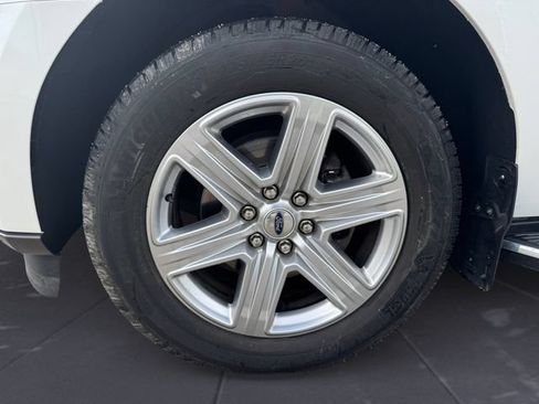 Certified 2020 Ford Expedition XLT w/ Equipment Group 202A AWD/4WD image 14