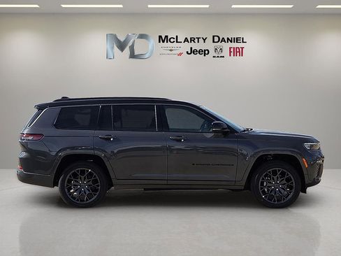 New 2026 Jeep Grand Cherokee L Summit w/ Obsidian Package AWD/4WD image 6