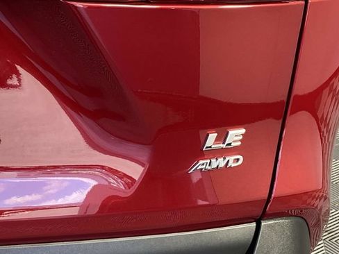 Used 2025 Toyota RAV4 LE AWD/4WD image 9