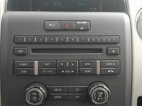 Used 2014 Ford F150 XLT w/ XTR Package image 25