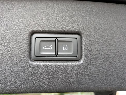 Used 2024 Audi Q5 2.0T Premium Plus image 36