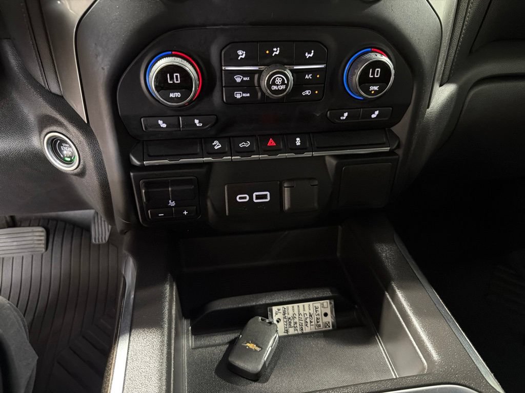 Certified 2021 Chevrolet Silverado 1500 RST w/ LPO, Blackout Package AWD/4WD image 31