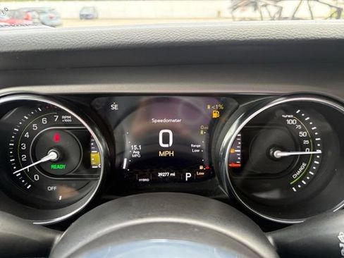 Used 2022 Jeep Wrangler Unlimited Rubicon 4xe AWD/4WD image 27