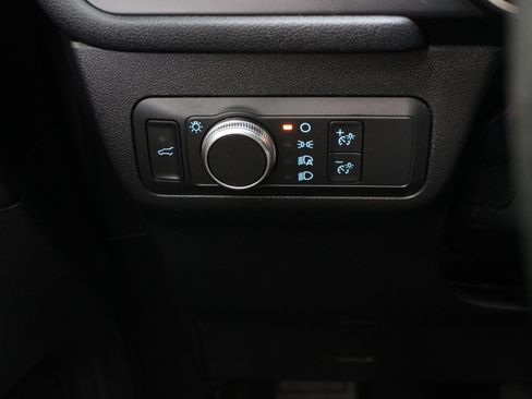 Used 2021 Ford Escape SE w/ SE Sport Appearance Package FWD image 25