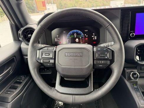 Certified 2024 Toyota Land Cruiser image 18