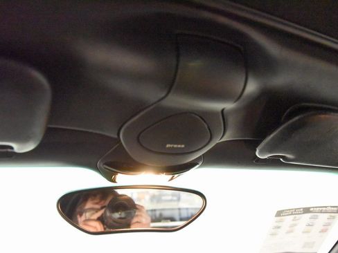 Used 2000 Porsche Boxster image 21