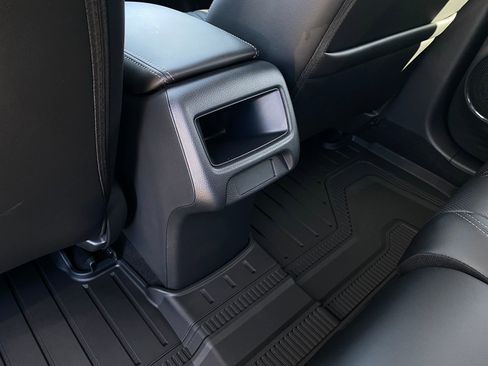 Used 2026 Honda HR-V EX-L image 28