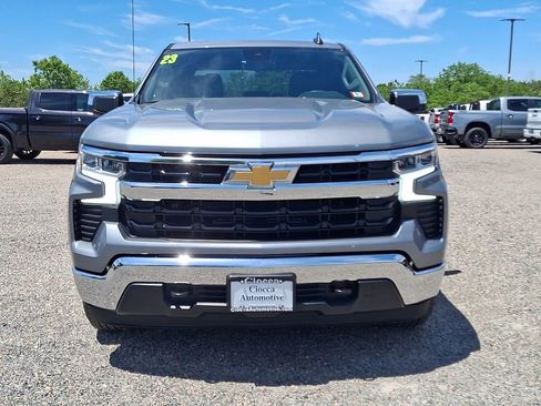 Used 2023 Chevrolet Silverado 1500 LT AWD/4WD image 5