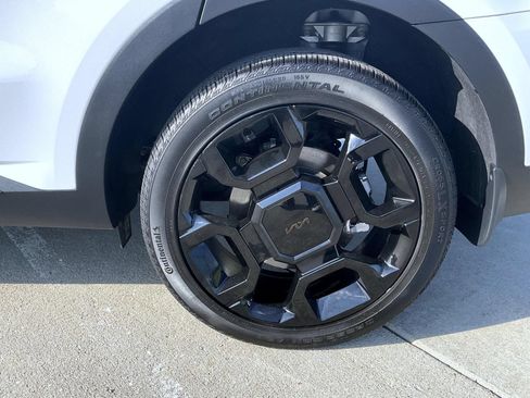 Used 2025 Kia Sorento SX AWD/4WD image 24
