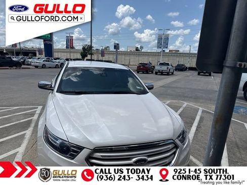 Used 2017 Ford Taurus Limited FWD image 2