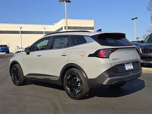 New 2026 Kia Sportage EX image 5