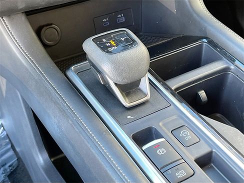 Certified 2024 Nissan Pathfinder SV image 14