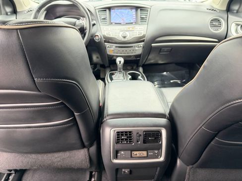 Used 2019 INFINITI QX60 Luxe w/ Essential Package image 29