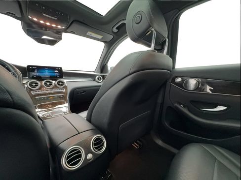 Used 2020 Mercedes-Benz GLC 300 4MATIC image 40