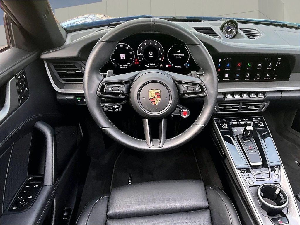 Certified 2025 Porsche 911 Carrera RWD image 13