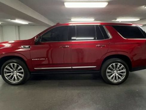 Certified 2023 GMC Yukon Denali w/ Denali Reserve Package AWD/4WD image 5