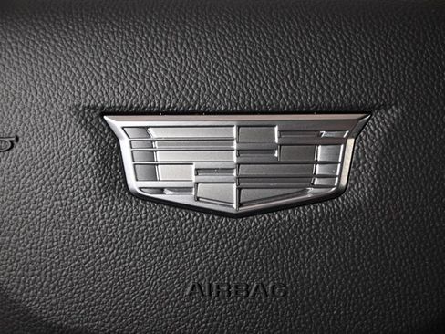 New 2027 Cadillac Vistiq Luxury w/ LPO, Floor Liner Package AWD/4WD image 35