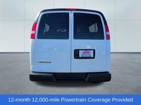 Used 2025 Chevrolet Express 3500 LS RWD image 4