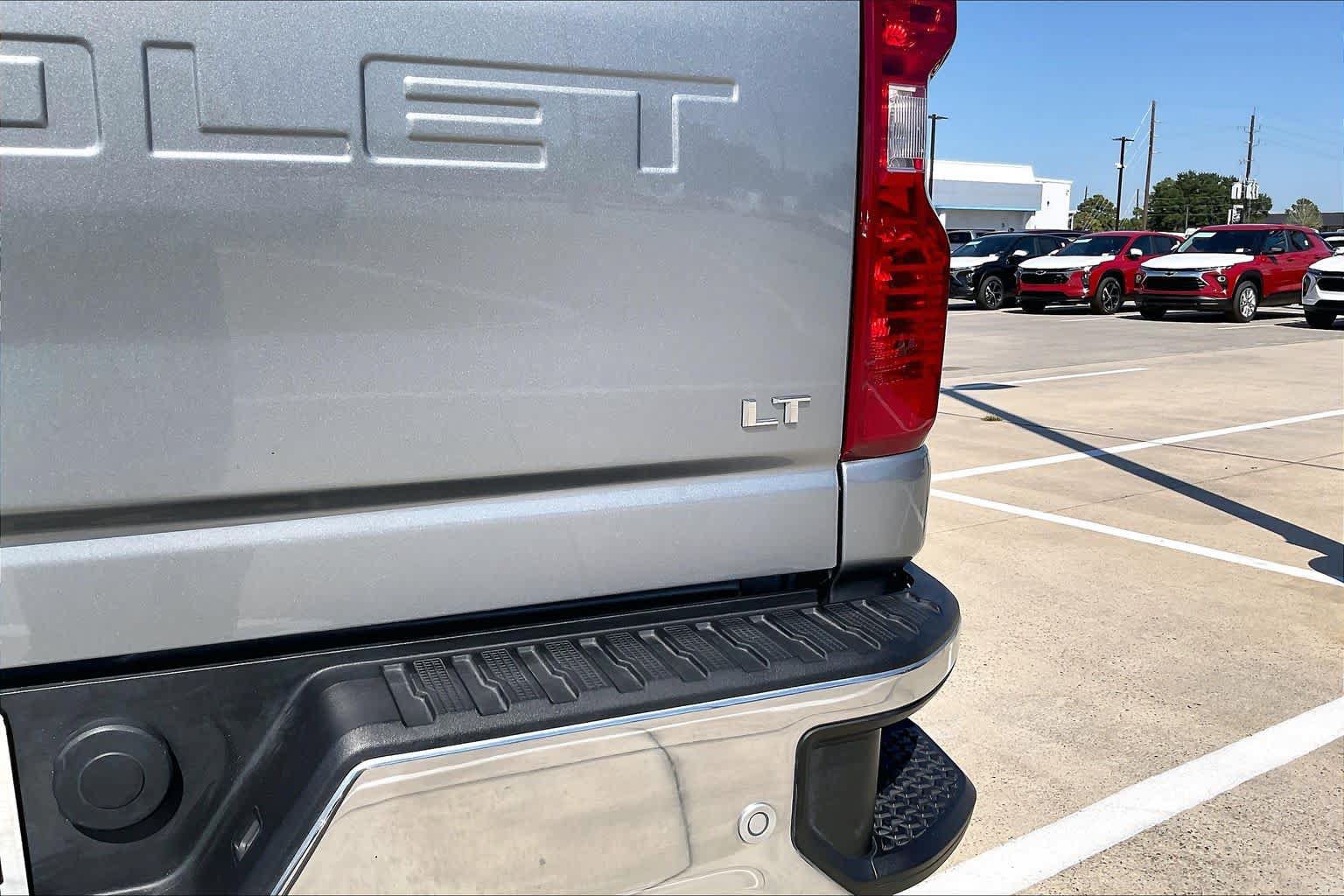 Used 2025 Chevrolet Silverado 3500 LT w/ Texas Edition AWD/4WD image 10