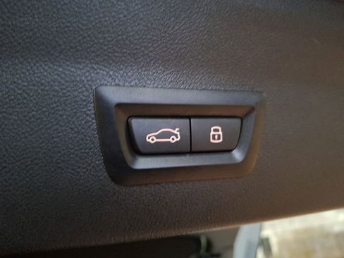 Certified 2023 BMW X4 M40i w/ Premium Package image 27