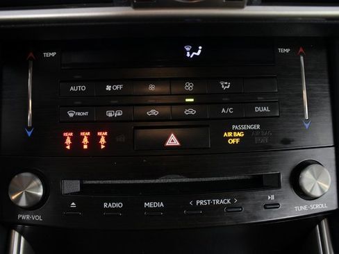 Used 2017 Lexus IS 300 AWD image 6