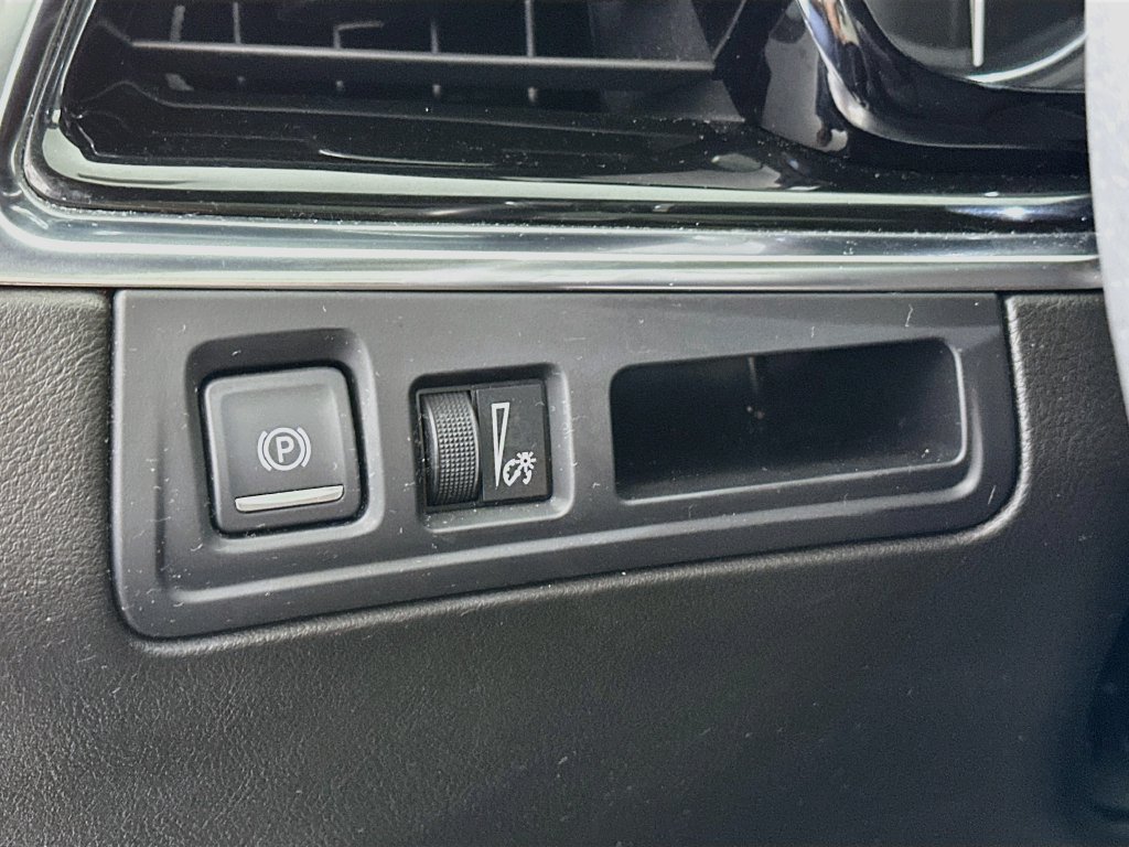 Used 2022 Cadillac XT6 Premium Luxury FWD image 10