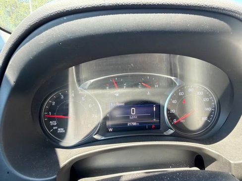 Used 2023 GMC Terrain SLE w/ Driver Convenience Package FWD image 12