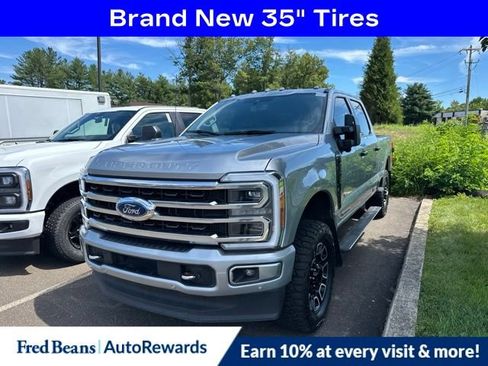 Used 2023 Ford F250 Platinum AWD/4WD image 3