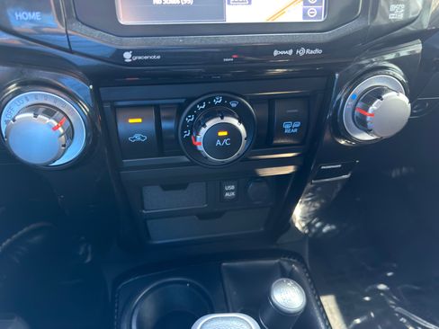 Used 2019 Toyota 4Runner TRD Off-Road image 29