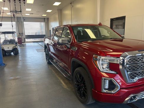 Used 2021 GMC Sierra 1500 Denali w/ Technology Package image 12