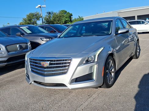 Used 2019 Cadillac CTS Luxury RWD image 2