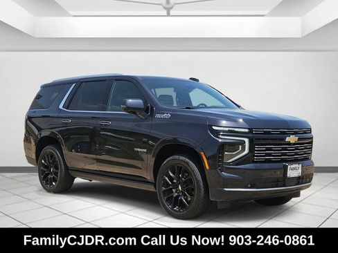 Used 2025 Chevrolet Tahoe High Country AWD/4WD image 1