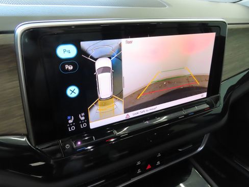 New 2026 Volkswagen Atlas SEL Premium R-Line image 19