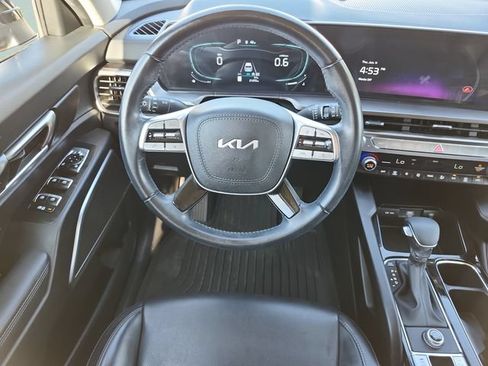 Certified 2024 Kia Telluride LX FWD image 15
