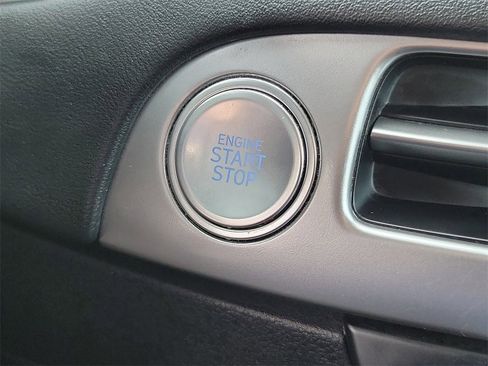 Used 2023 Hyundai Palisade SEL w/ Premium Package image 12